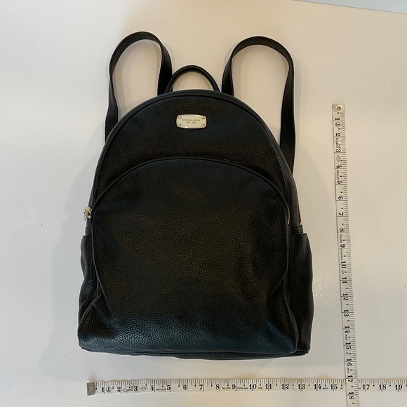 MICHEAL KORS Black Large Leather Backpack - Picture 7 of 13